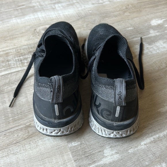 Nike Epic React Flyknit - Picture 3 of 3